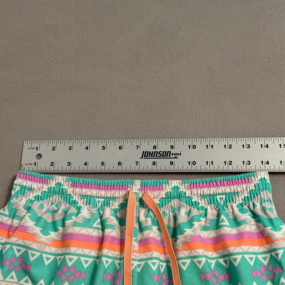 Chubbies Shorts Men M Colorful En Fuegos Aztec Mesh Lined Swim Trunk Beach - Picture 9 of 10